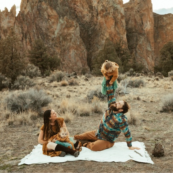 Meet your Posher, Dayna - Picture 2 of 4